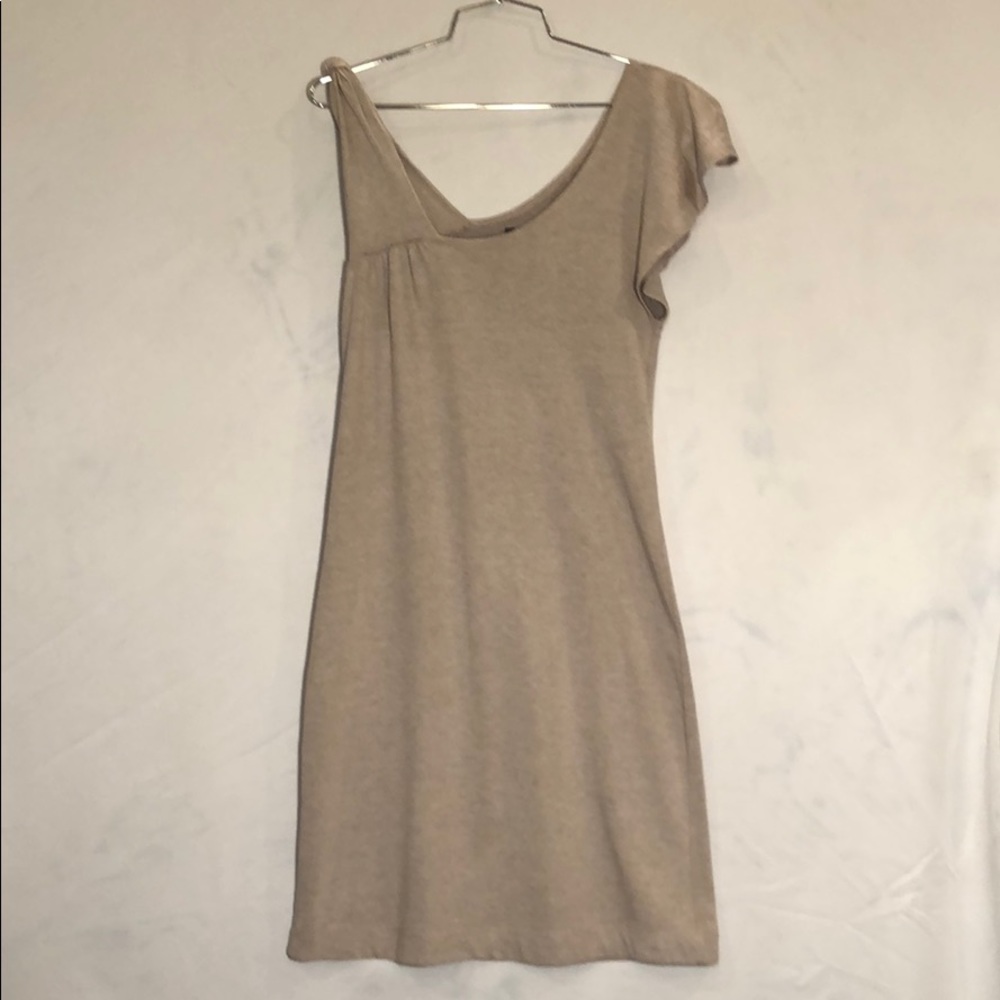 Asymmetric dress. Size S